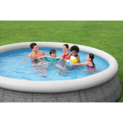 Piscine Autoportée Bestway Fast Set™ Aspect Rotin 3,66 X 0,76 M 11 Piscine Autoportée Bestway Fast Set™ Aspect Rotin 3,66 X 0,76 M -Piscine Famille 57445 piscine ronde bestway fast set rotin 366 76 ambiance 2