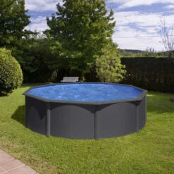 GRE Piscine Ronde Acier Gré Gris Anthracite - Ø 4,60 X 1,20 M -Piscine Famille kitpr458gy piscine ronde acier gre gris anthracit 132 460cm ambiance 2 1